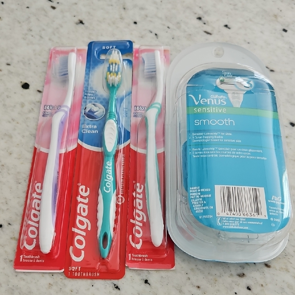 Colgate and Gillette Toothbrush Set